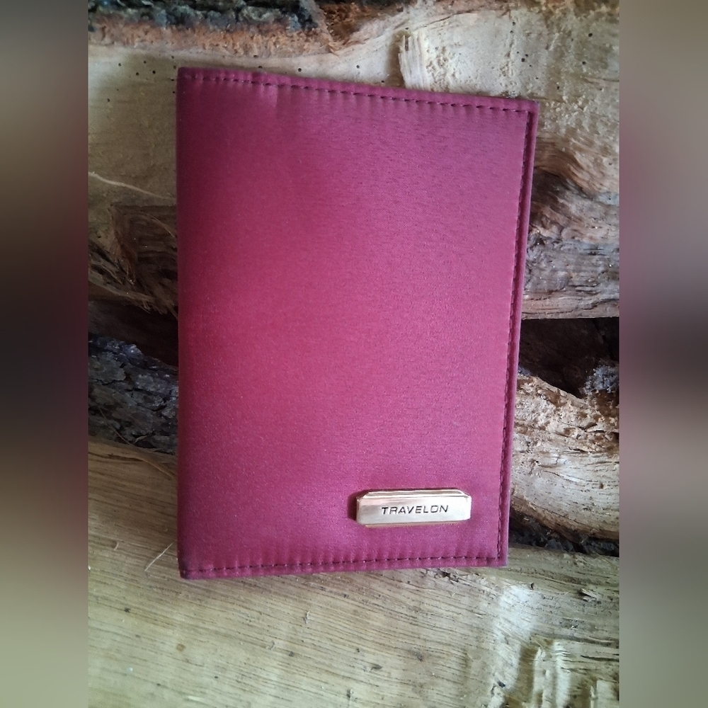Travelon Maroon Travel Wallet